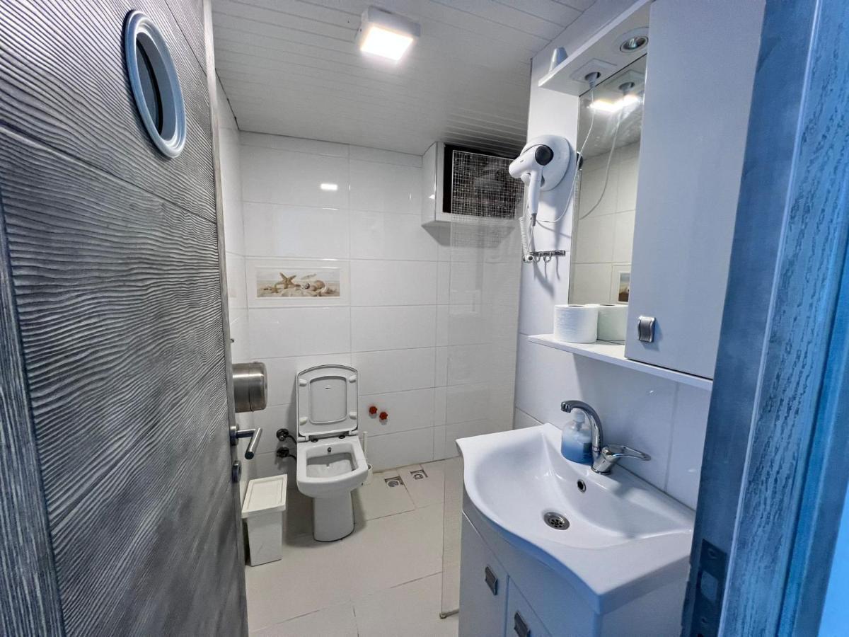 Giritli Rum Meyhanesi & Butik Otel Karaburun  Eksteriør bilde