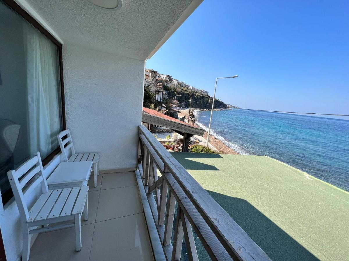 Giritli Rum Meyhanesi & Butik Otel Karaburun  Eksteriør bilde