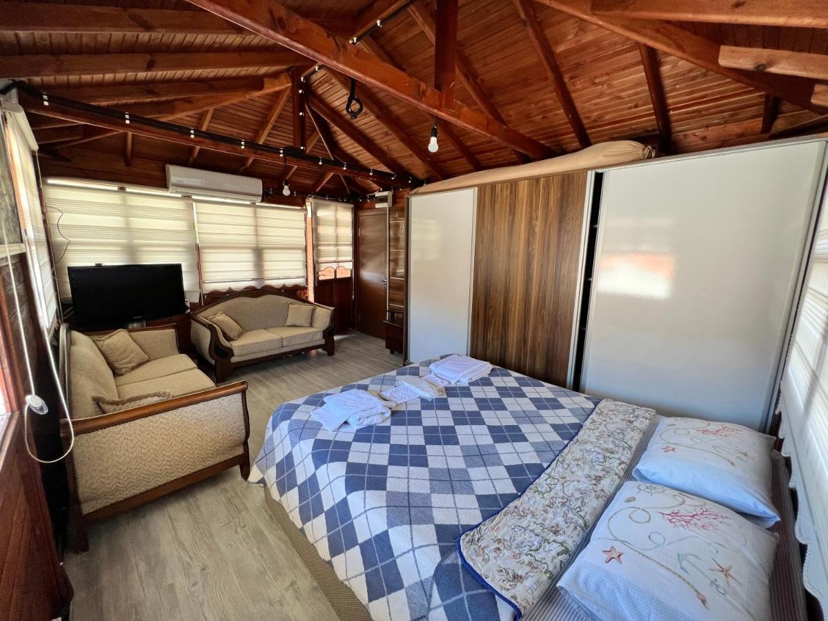 Giritli Rum Meyhanesi & Butik Otel Karaburun  Eksteriør bilde