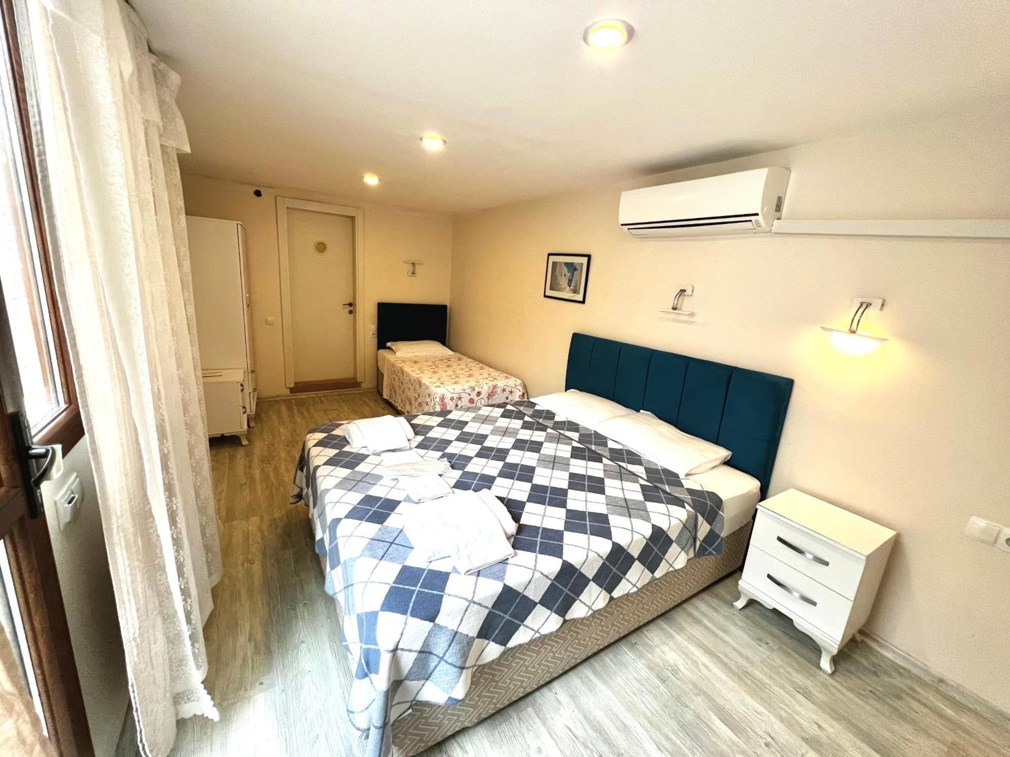 Giritli Rum Meyhanesi & Butik Otel Karaburun  Eksteriør bilde