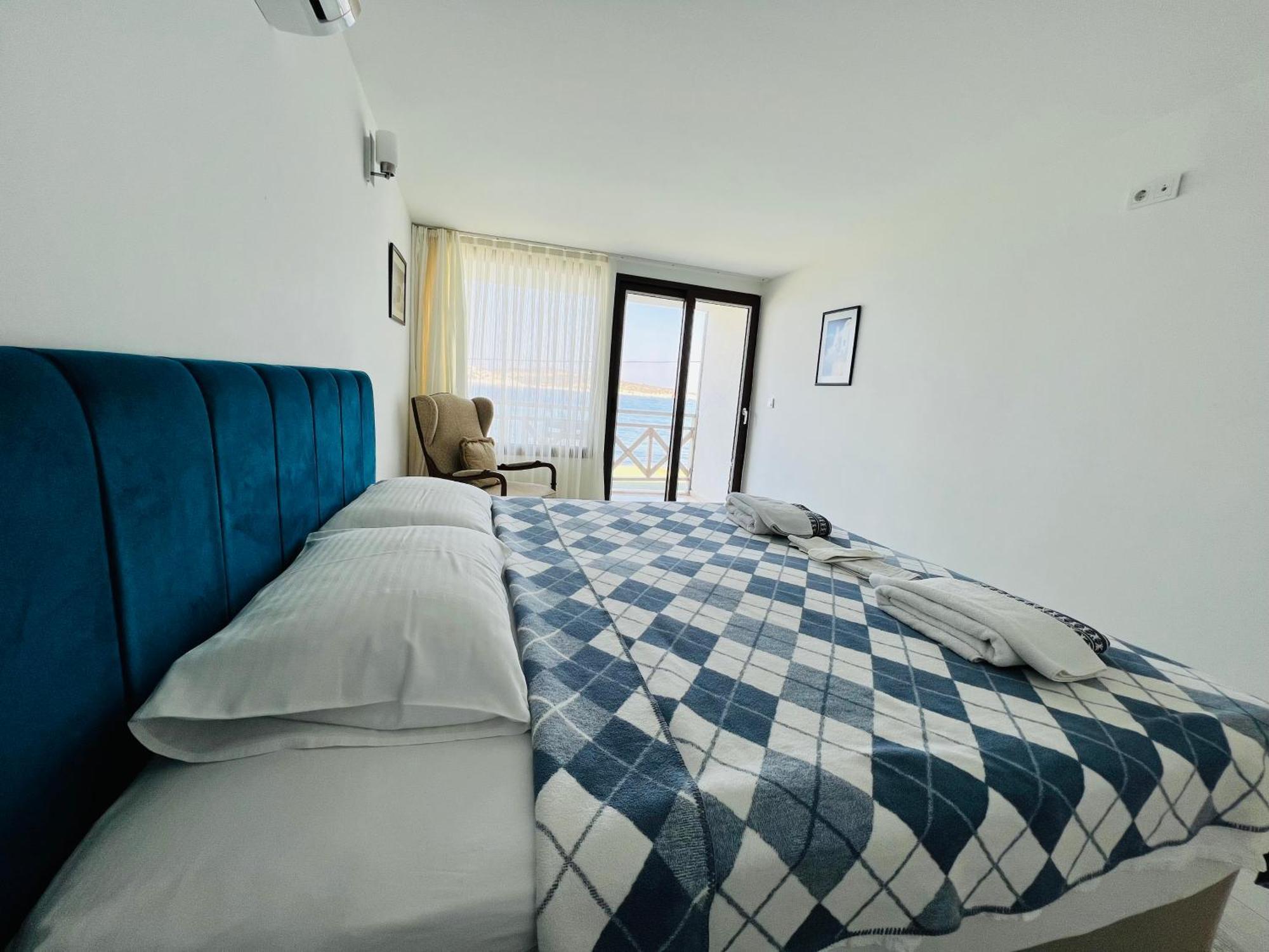 Giritli Rum Meyhanesi & Butik Otel Karaburun  Eksteriør bilde